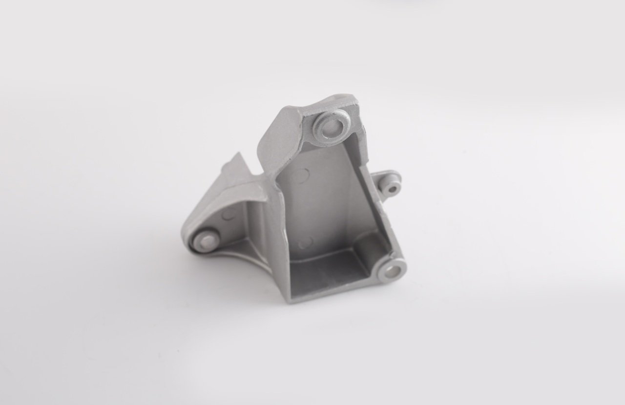 Şanzıman Kulağı 8D0399114T 8D0399108Q 8D0399108AP Audi A4-Audi A6