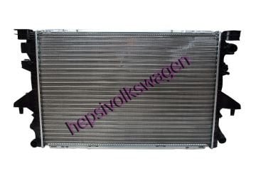 Su Radyatörü 2.5 TDİ AXD 7H0121253J 7H0121253G Transporter T5