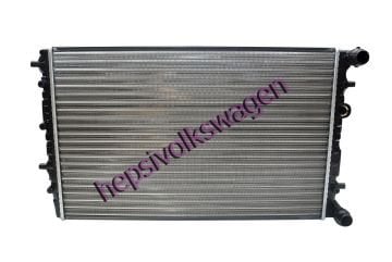 Su Radyatörü BBY BBZ AMF Motor 6Q0121253Q 6Q0121253R Polo