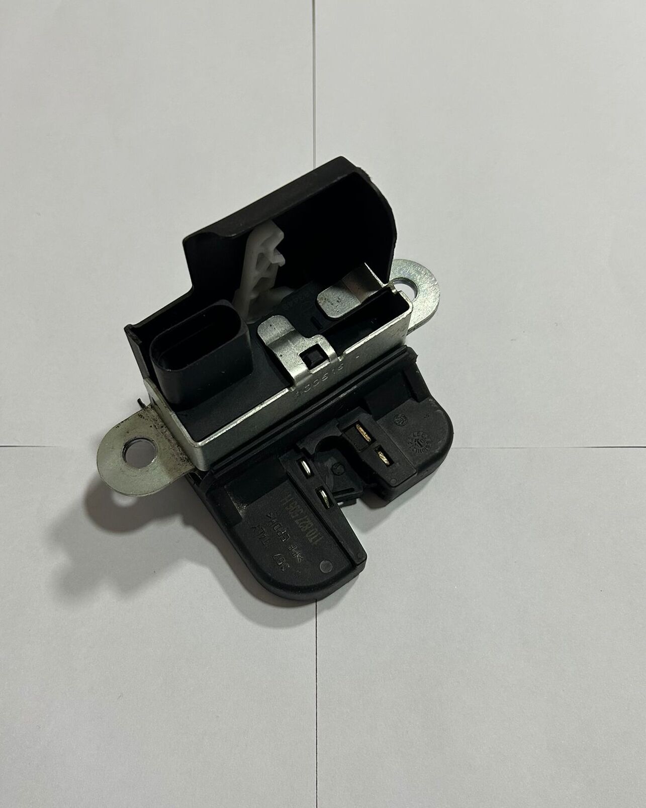 Bagaj Kilidi Çıkma 1T0827505H 1T0827505F 1T0827505G 1T0827505J 1T0827505D Touran 2002-2014