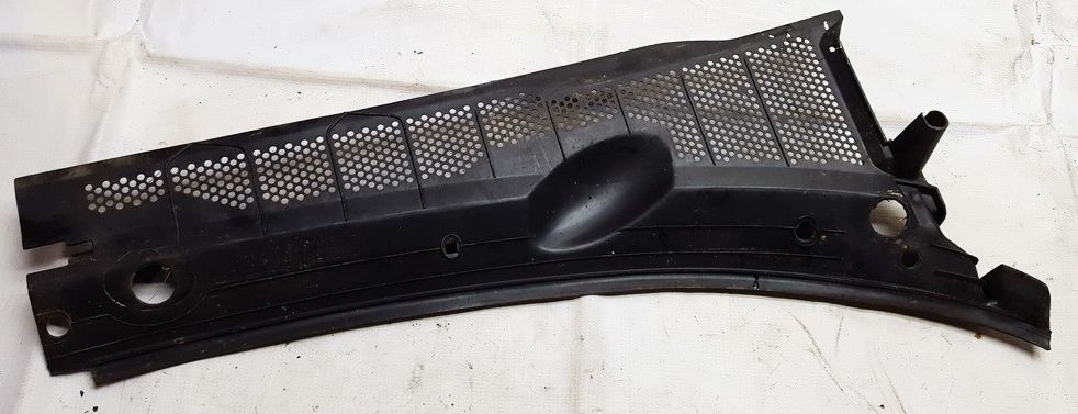 Su Deflektörü 1H1819415B 1H1819415A 1H1819415 Golf 3