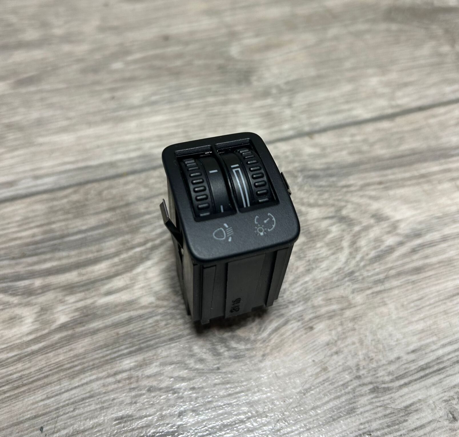 Far Ayar Düğmesi Çıkma 5M0941333A 5M0941333 Golf  5 Plus