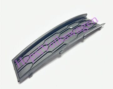 Tampon Izgarası Sağ 657807682A Skoda Kamiq 2020 2024
