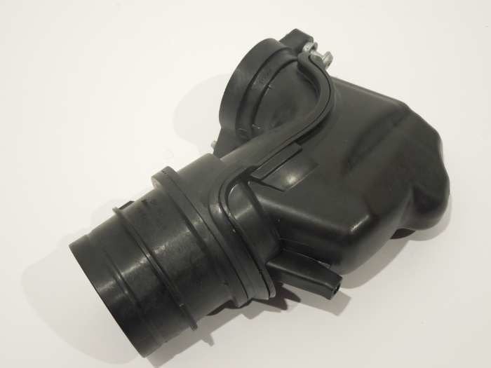 Turbo Bağlantı Borusu 1.4 Motor 04E129656R 04E129656F 04E129656G