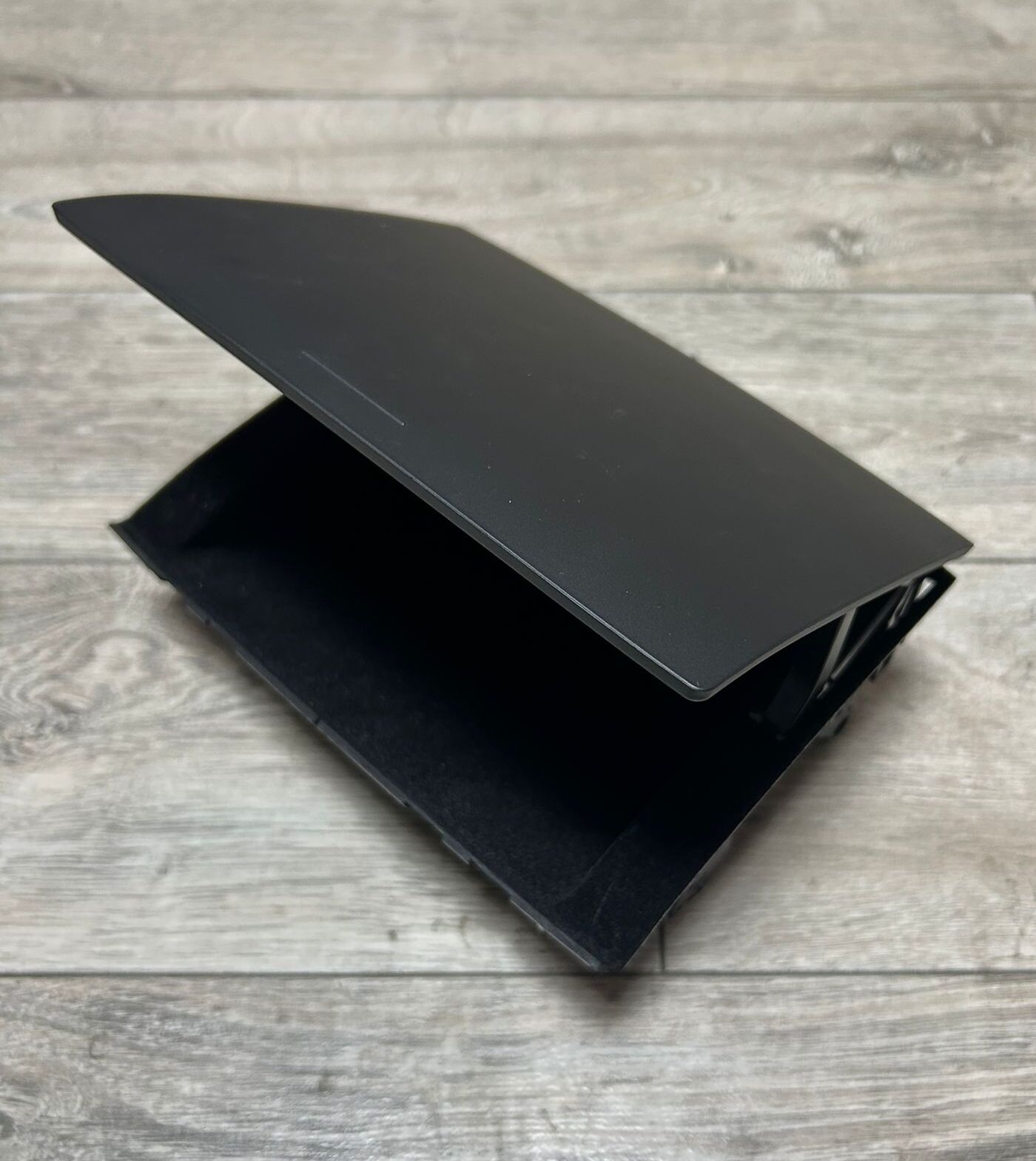 Göğüslük Orta Havalandırma Üst Plastiği 6Q0857465A 6Q0857465C 6Q0857465D Polo 2003-2010