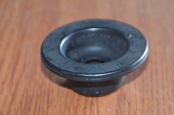 OEM Motor Üst Kapak Yağ Lastiği 038103638B