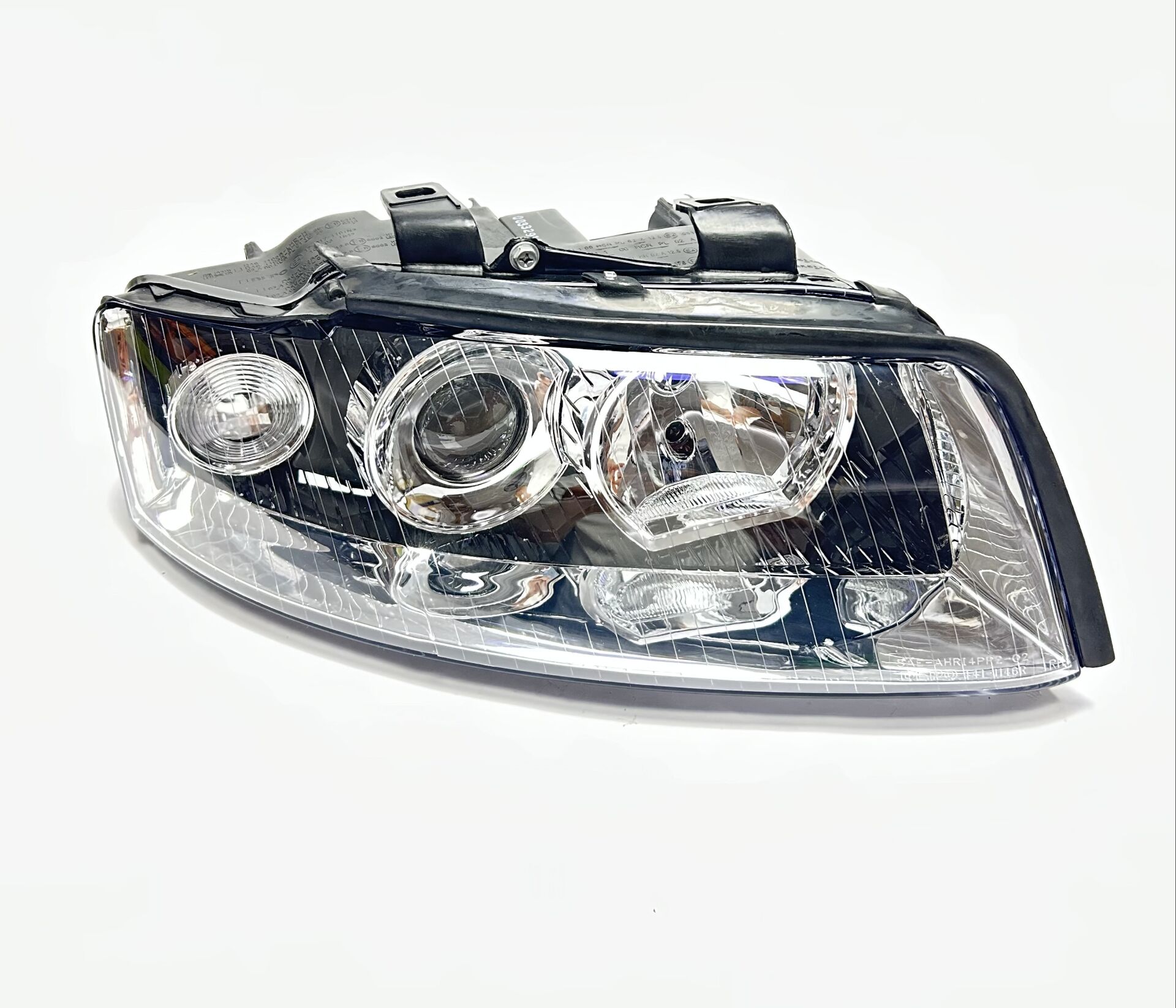 Audi A4 2000-2004 Far Sağ 8E0941030C 8E0941004