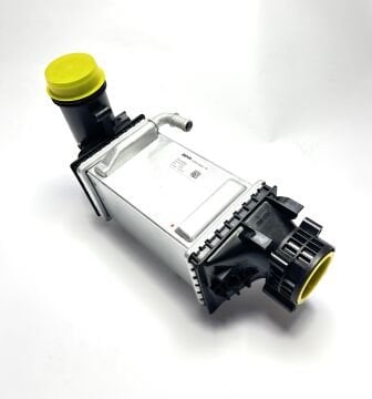 İntercooler Radyatörü 1,5 Tsi 04E145785E 04E145785M Golf 7,5 Golf 8 Passat 2020-2024Polo 2020-2025