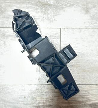 Panel Destek Braketi Sol Q 5 2016-2024 80A807283A