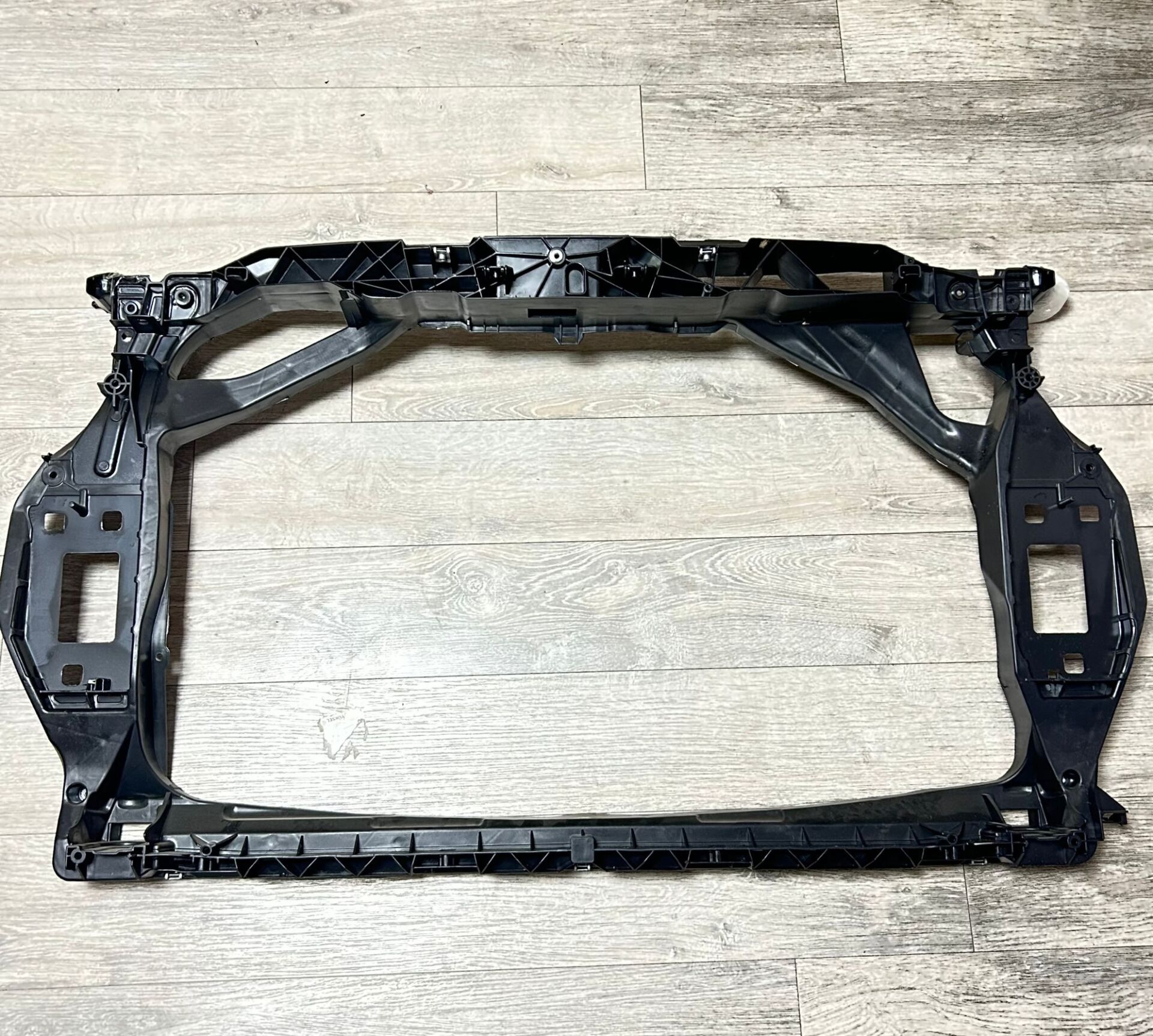 Panel Ön  Q 3 2012-2018 8U0805594 8U0805594F 8U0805594A 8U0805594B 8U0805594C