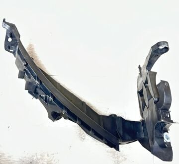 Far Alt Braketi Sağ A 4 2008-2012 8K0805608C 8K0805608 8K0805608A