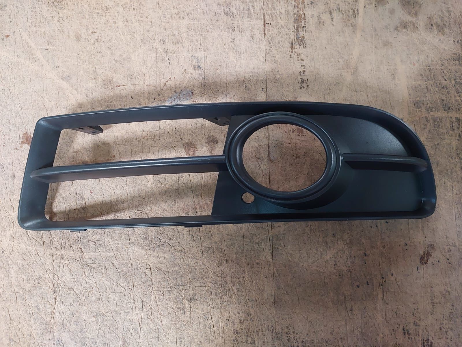 Tampon Izgarası Sol 8E0807681F Audi  A4 2005-2008