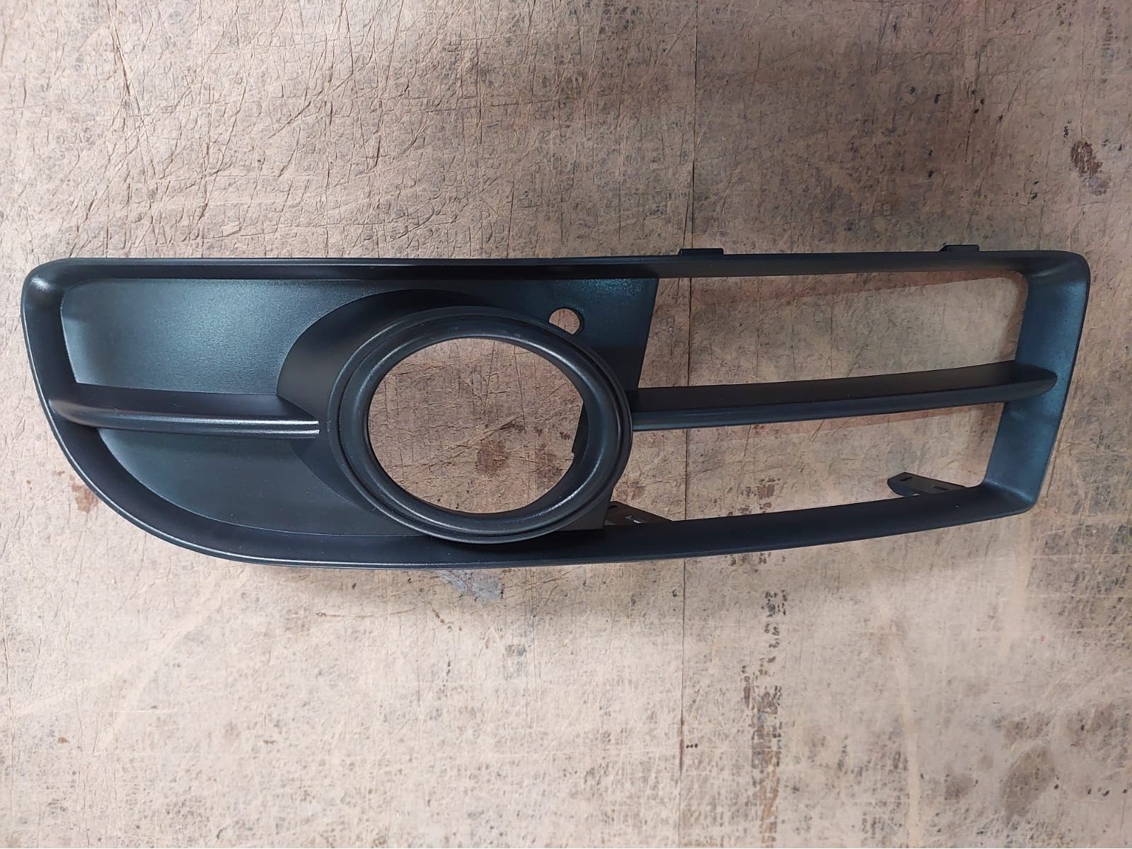 Tampon Izgarası Sağ 8E0807682F Audi A4 2005-2008