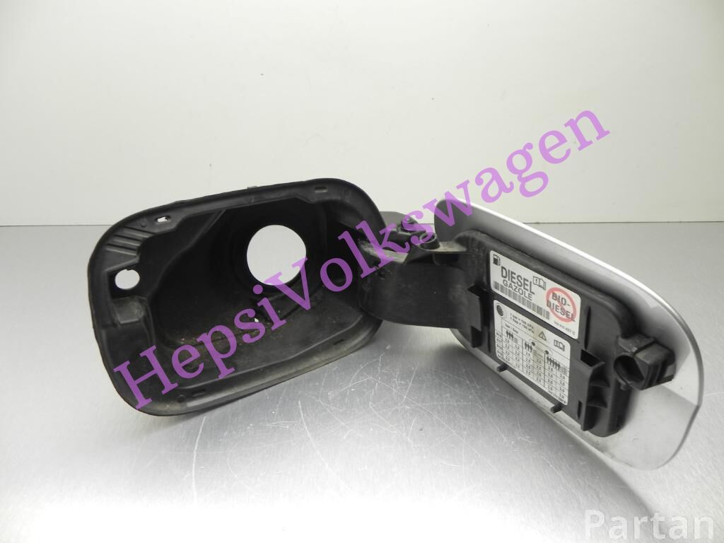 Depo Kapağı Dış 3V5809702B 3V5809909 Skoda SüperB 2015-2022