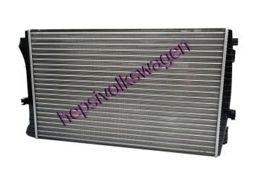 Su Radyatörü 5Q0121251ER 5Q0121251EM 5Q0121251GQ Golf 7-Passat